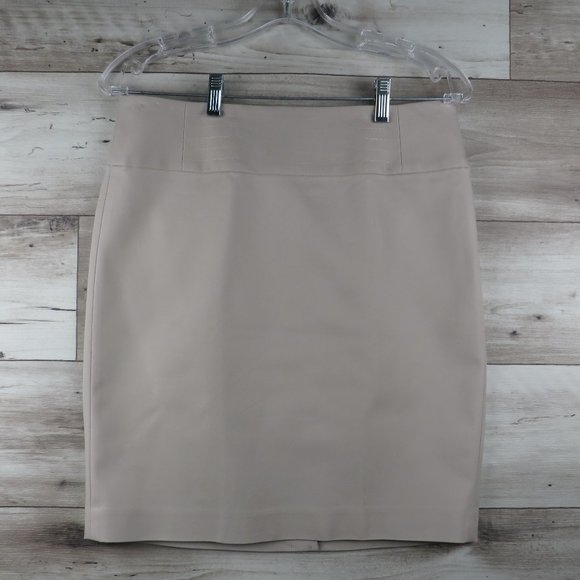 Banana Republic* Women's‎ 1/4 Side Zip 5" Slit Tan/Sand Pencil Skirt~ Size 6 - Picture 1 of 7